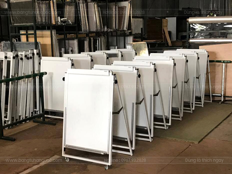 Bảng flipchart chân gấp