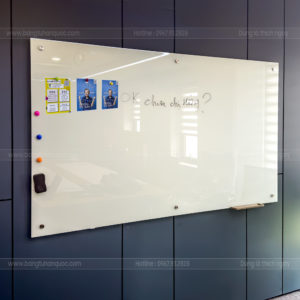 Bảng Kính Từ – Viết Mượt, Hút Nam Châm Mạnh | Bảng Hoàng Gia