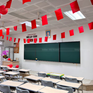 Bảng trượt ngang liền nguyên khối 3 cánh – mặt xanh viết phấn Hàn Quốc