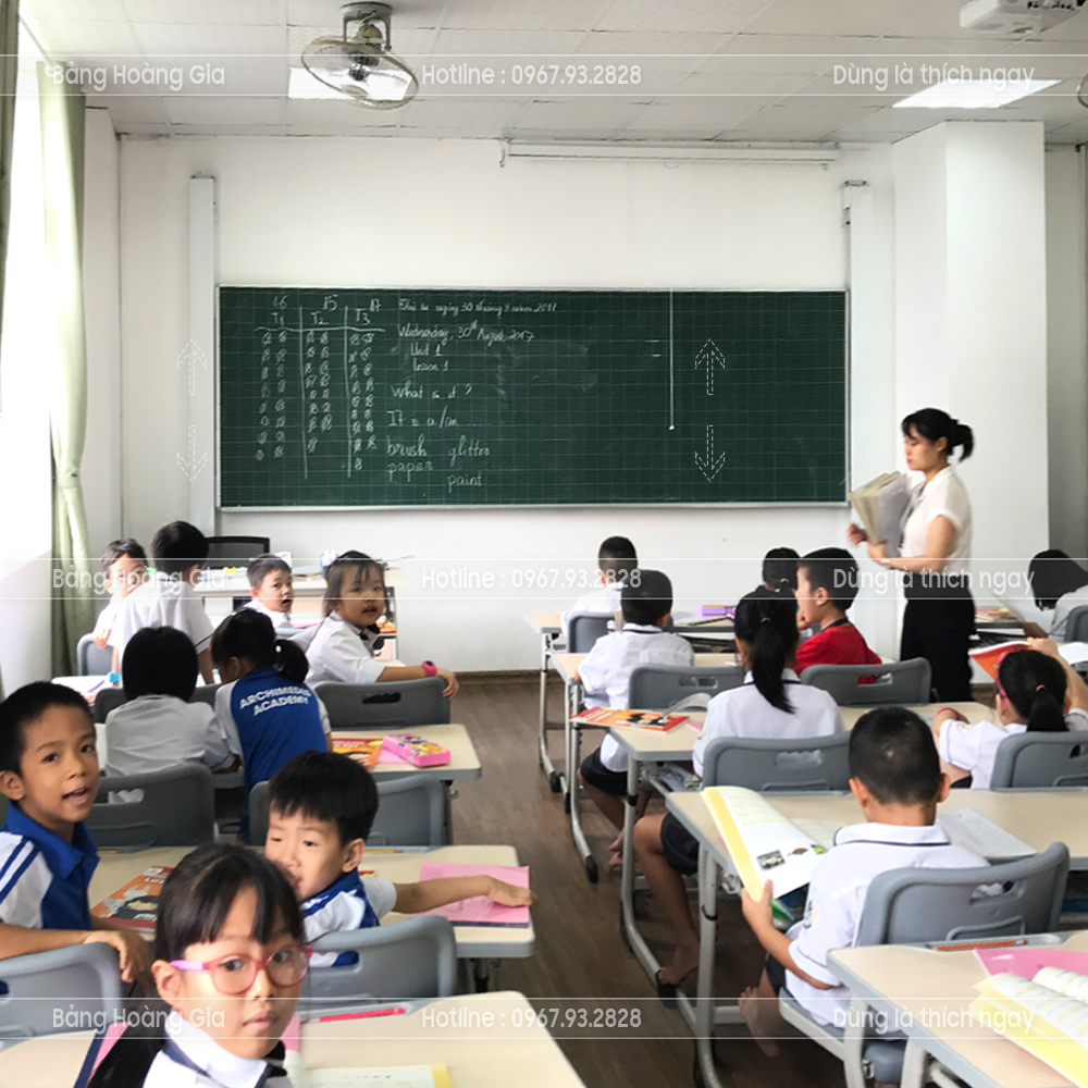 Bảng trượt dọc 1 lớp bảng Hệ 1 lớp (bảng cột đơn – 1 bảng lên xuống)